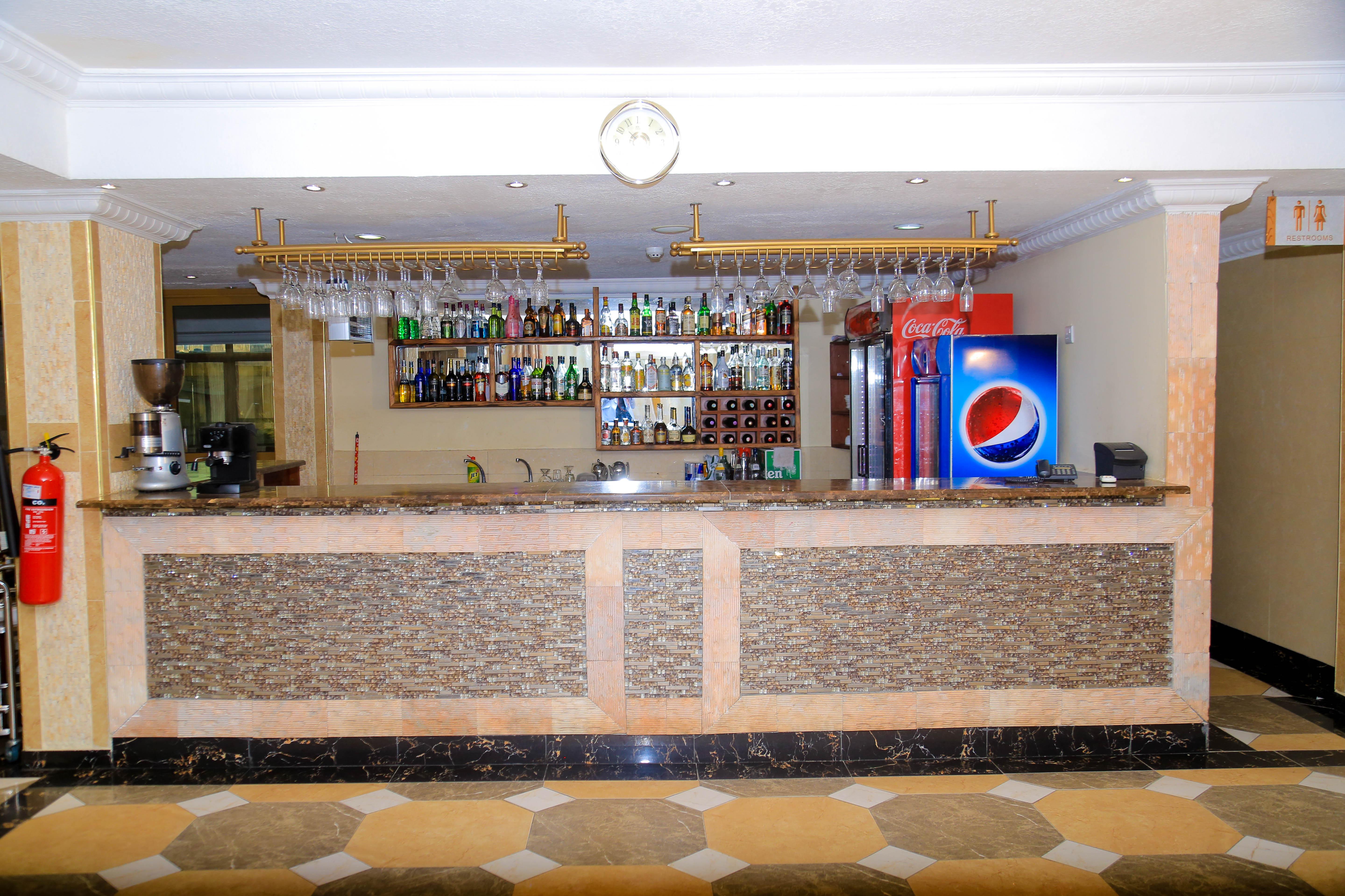 Tiffany Diamond Hotels Ltd - Indira Gandhi Street Дар-эс-Саламе Экстерьер фото