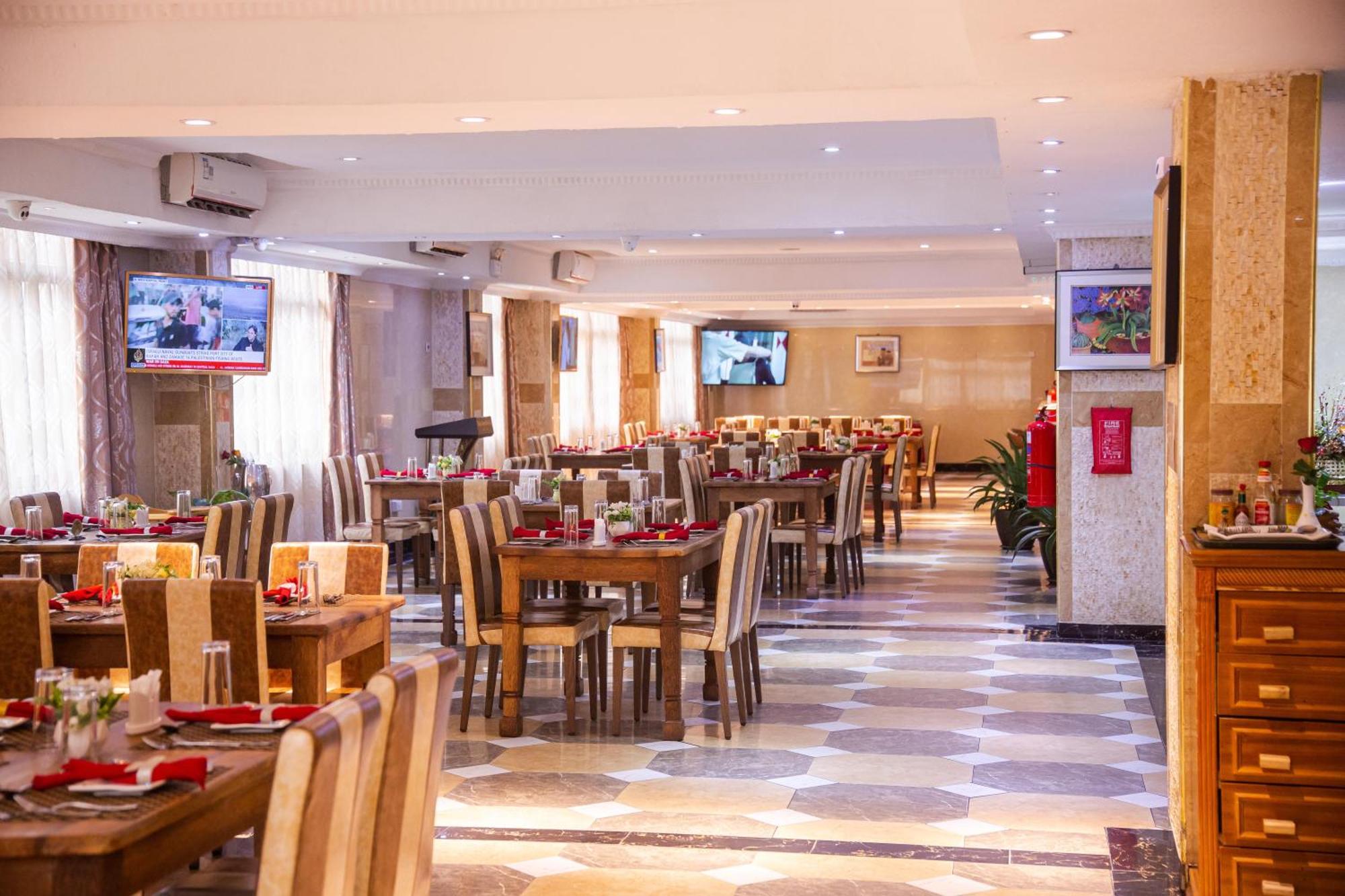 Tiffany Diamond Hotels Ltd - Indira Gandhi Street Дар-эс-Саламе Экстерьер фото